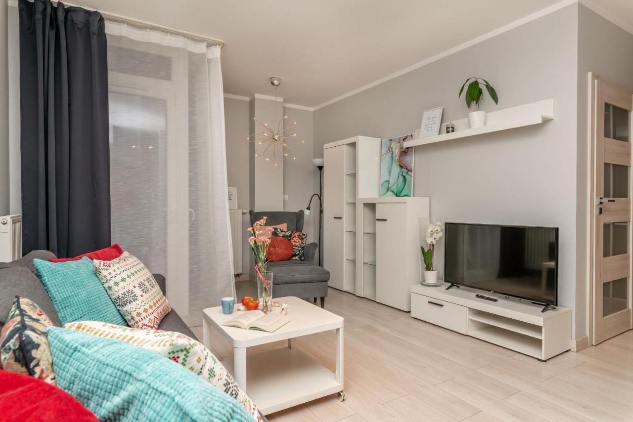 Pure Apartment *